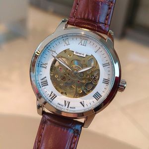 Business Luxury Mens Watch Top Brand Mechanische automatische beweging Man Designer horloges lederen band 42 mm gouden polshorloges voor heren kerstcadeau Hoge kwaliteit