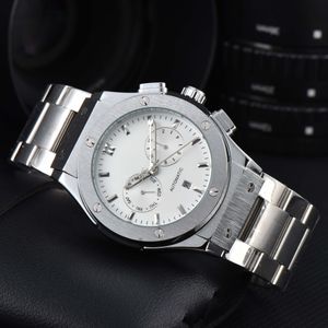 Business Luxury Mens Watches Fashion Man Wrist Wristes mécanicales Automatic Smal Cadoraux Travail Flywheel Male Watch for Men's