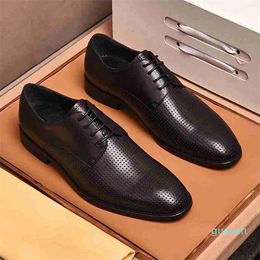 Hommes d'affaires chaussures habillées en cuir de vache bout pointu créateur de mode bureau homme mocassins talon plat blanc noir