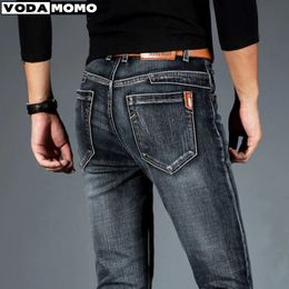 Business Mens Jeans Casual Straight Stretch Mode Classique Bleu Noir Travail Denim Pantalon jeans hommes Marque Vêtements 38 40 240322