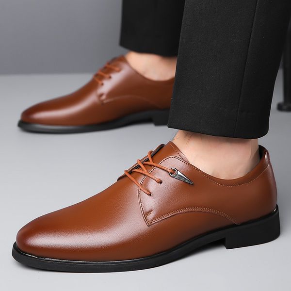 Chaussures de travail habille en cuir des hommes authentiques oxfords décontractés pour l'homme mâle de designer doux slip on respirant noire de chaussures ite 470