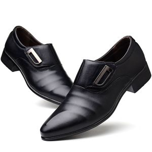Zakelijke Single Gesp Mens Formele Schoenen Mannen Kantoor Party Wedding Slip op jurk Zwarte bruine schoenen