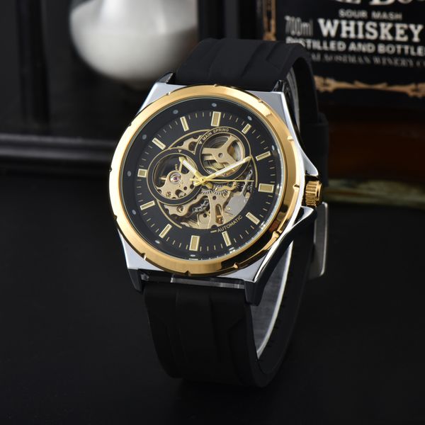 Reloj de negocios El reloj de moda automático para hombre tiene dos tipos de correa de acero y correa de piel de vaca. Cristal de zafiro de acero inoxidable adecuado para citas y regalos FO7786.