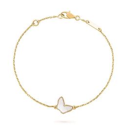 Butterfly 4 Pulseras de trébol de cuatro hojas Mujeres blancas Madre de Pearl Charm Pulseras 925 Sterling Silver Fine Diseñador 18 Gold Jewelry Men Girl Party Daily Gift