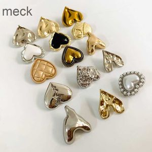 Button Hair Clips Barrettes 10pcs/lot Heart Buttons For Clothing Decorative Handicraft Coats Diy Supply Sewing Accessories Garments Golden Metal Shank Items