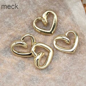 Knop haarclips Barrettes Hengc Vintage Hollow Heart Gold Metal Knopen voor kleding trouwjurk vrouwen shirt decoratieve diy naaimakjes groothandel