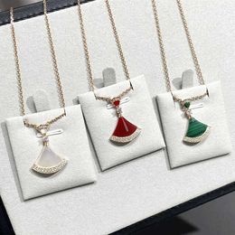 Collier Buu Exquis Simple Fashion Sterling Silver Small Small For Women 18K Rose Gold Fritillaria Malachite Red Jade Chalcedony Fan avec boîte de logo d'origine