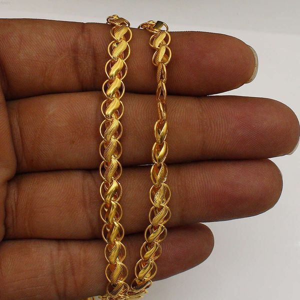 Achetez un collier en or jaune 22 carats avec une chaîne en or pur fait à la main pour hommes et femmes, utilisable par les exportateurs indiens