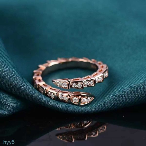 Bvlgaerri Band Anillos de diseñador Mosang Shibao's Rose Gold Fashion Full Diamond Open Snake Designer Ring 925 Chapado en plata pura 18k No femenino