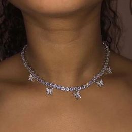 BYNOUCK 5mm brillant mignon cristal papillon collier ras du cou pour les femmes petits animaux pendentif colliers strass glacé bijoux