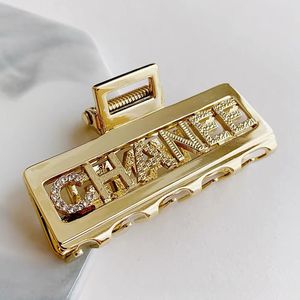 C merk luxe letters designer sieraden haarklemmen 18k goud holle haarspeldjes haarclips spelden zomeraccessoires voor vrouwen meisjes