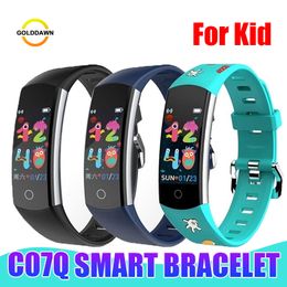 C07Q Bracelets intelligents Montres intelligentes pour enfants Bracelet de remise en forme Température corporelle Fréquence cardiaque Surveillance de la pression artérielle Smartwatch Cadeau pour les enfants avec emballage de vente au détail