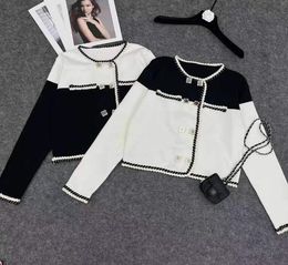 C236H suéteres de lujo de alta calidad para mujer cuello redondo manga larga cárdigan de primavera suéter de diseñador ropa de mujer
