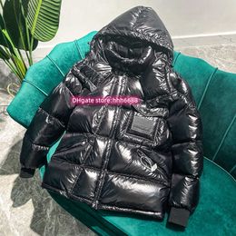 C3ag Parkas en duvet pour homme Veste en duvet pour homme Marque tendance d'hiver 2023 Nouvelle veste courte avec une surface brillante et épaissie et la foudre couvrira le