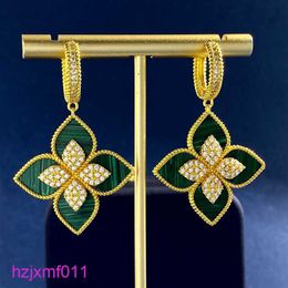 C6c1 Stud Trébol de cuatro hojas Pendiente Diseñador Joyería Oro Sier Madreperla Verde Flor Enlace Cadena Regalo para mujer