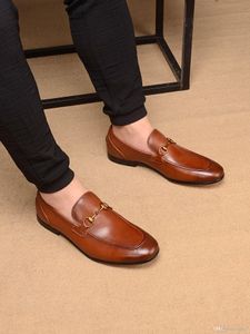 C8 Klassieke Heren Jurk Schoenen Platte Formele Mens Business Oxfords Casual Schoen PU Lederen Schoenen Slip-on Plus Size Mannelijke Schoenen 33