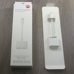 Kabeladapter voor 2ni1 C oortelefoonaudio en oplaadadapter met verpakking