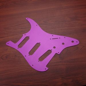 Câbles Pickguard Guitar Plaque à gratter 11 trous Remplacement en aluminium Remplacement pour ST