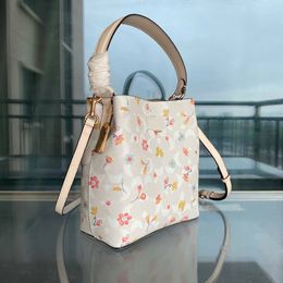 Caches Print Floral Tote Bag Bakken Lederen Designer Tas Grote Emmer Zakken Dames Schouder Luxe Handtas Dames Witte Portemonnee 230207