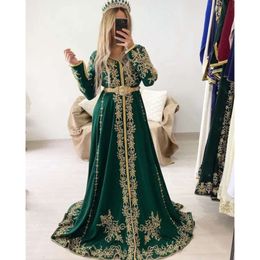Caftan Green Sierlijke Marocain Emerald Formele avondjurken voor vrouw Goud Appliques Lange Mouw een lijn satijn Marokkaanse Kaftan speciale OCN -jurken prom jurk