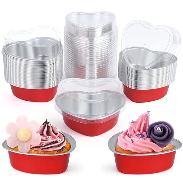 Herramientas para pasteles 50 piezas Bandeja de papel de aluminio Taza para cupcakes en forma de corazón con tapas Tazas para hornear Ramekins Postres Flans para la decoración de la boda de San Valentín 230719