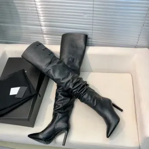 Cuir de veau Bottes au-dessus du genou Talons aiguilles Mode Cuissardes Botte Fermeture à bouton Amande Toes Talons de luxe Designers Femmes Chaussures Chaussures d'usine