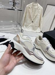 Kalfsleer nylon reflecterende sneakers designer hardloopschoenen luxe dames sport casual schoenen kanaal schoen new 2024