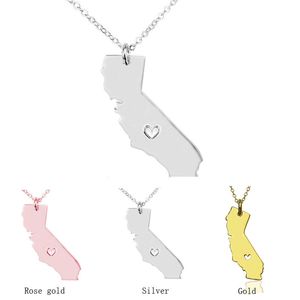 Californie Collier de pendentif en acier inoxydable avec amour Heart USA State CA Géographie Colliers de carte bijoux pour femmes et hommes