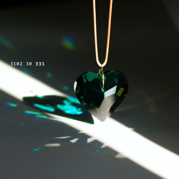Camal 1pcs Crystal Jewelry Heart 30mm Class Prisms Prendant Face suspendu Lucky Love Art Chandelier Ornement Suncatcher Decor