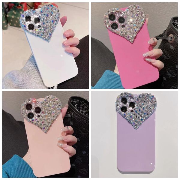 3D Love Heart Bling Diamond Cases pour iPhone 15 Plus 14 13 Pro Max 12 11 X XR XS 8 7 6 SE2 Luxe Mode Jelly Solid Crystal Soft TPU Strass Filles Femmes Couverture arrière de téléphone