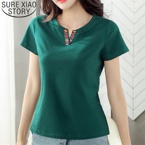 Camiseta Mujer été solide à manches courtes T-shirt décontracté Style coréen haut pour femme et t-shirts broderie col en v T-shirt 210510