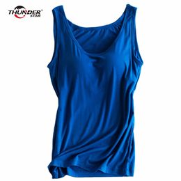 Camisoles Réservins Femmes Construit dans le gilet de soutien-gorge Terbarbillard rembourré femelle Modal Breathable Fitness Camisole Tops Solid Push Up Vest Blusas Femininas 231020