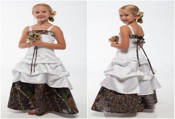 Camo Flower Girls Vestidos de novia Bateau Spaghetti Strap Laceup Back Longitud del piso con tres niveles Una línea Vestidos de novia Barato Cus5430110