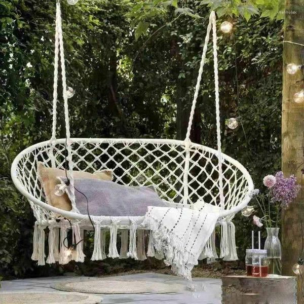 Camp Furniture Chaise hamac double en macramé, balançoire suspendue avec coussin, cordes en coton, cadre en métal, capacité de 450 lb, patio intérieur et extérieur