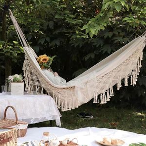 Kampmeubilair Grote hangmat voor 2 personen Boho-stijl Braziliaanse macramé omzoomd Deluxe dubbele hangmat voor buiten Net schommelstoel Binnen hangende schommel 230905