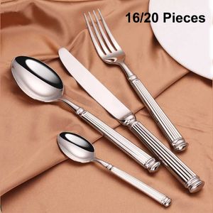 Camp Kitchen 12/16/20-delig Zilver Servies Set Roestvrijstalen Bestek Elegant Servies Vintage Mes Lepel Vork Set Keukengerei YQ240123