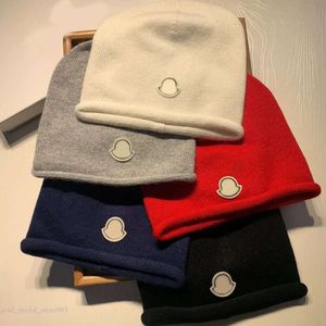 Canadaly Goosely Gorros Monclair Sombrero Diseñador Invierno Tejido Mujer Hombre Sombreros de lana Cálido Piel Pom Gorros Sombreros Gorro femenino Caps 255