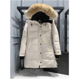 Candas Goose Brand Jackets Manteau pour hommes Canadas Goose Goose Manteau d'hiver Dames Surmonter le manteau coupe-vent Mode féminine Manteau chaud décontracté Costume froid antarctique 1873