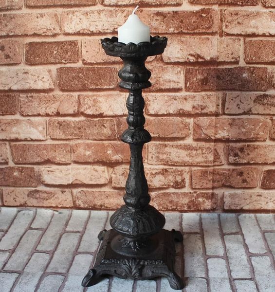 Candelabros de hierro fundido grande negro antiguo con base cuadrada de pie Acentos de países europeos Pieza de decoración de mesa hecha a mano para el hogar