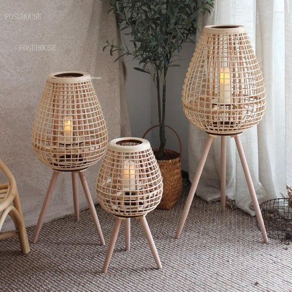 Partes de velas Candelador chino Rattan Homestay Patio Decoración Lámpara de viento de piso a techo con piernas