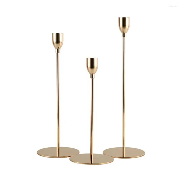 Titulares de velas Elegant Stand Golden Fine Work Mankhip Single-Head Candlestick Taper