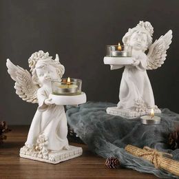 Kaarsenhouders Europa Retro Angel kandelaar Resin Vintage Figurines Desktop Candlelight Dinner Wings Angel Candlestick For Small Teght T240505