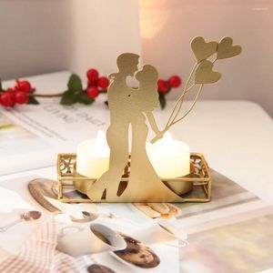 Kandelhouders Europese metaal Luxe Golden Lovers 2 Holes Holder Idee voor romantische kaarslicht Dinner Decorations Bruiloft ornamenten