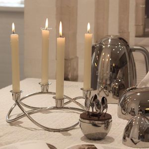 Candelabros de Metal francés de hierro forjado, diseño de mesa de restaurante, luz de lujo, decoración romántica para el hogar, candelero