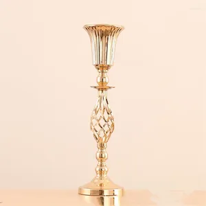 Bandlers Golden Candlestick Metal Flower Stand Vase Style européen Décoration de mariage Simple Room de salon
