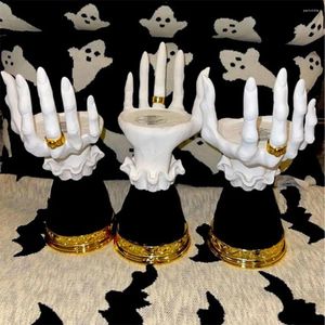 Candlers Halloween Witch White Hand Candlestick Horror Resin Bandleder Gothic Deco Holder Stand Party Ornement