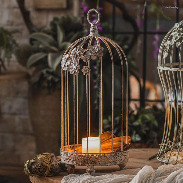 Bougends artisanaux Chic Shabby Bird Cage Shape Greeder avec fleur ornée Vintage Lantern Table Decoration Accessoires