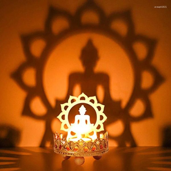 Candelabros huecos tallados candelabro luz de metal y soporte de sombra para lámpara de ghee budista flor de loto
