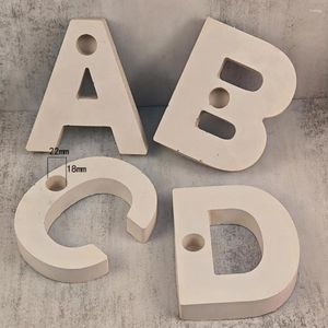 Kandelaars Langdurige vorm Lettervormig Duurzaam Unieke kandelaar Eenvoudig te gebruiken doe-het-zelf-knutselwerk voor thuis met letter