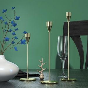 Candle Houders Metalen Smeedijzeren Houder Pijler Tafel Centrum Stand voor Bruiloft Thuiskantoor Decoratie Exquisite Candl